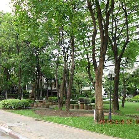 Phranakhon Grand View Hotel Bangkok Bagian luar foto